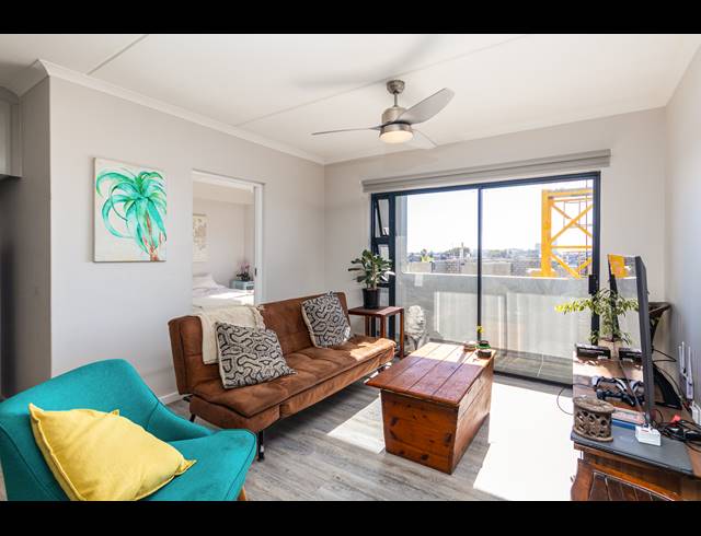1 BEDROOM APARTMENT FOR SALE IN TABLE VIEW